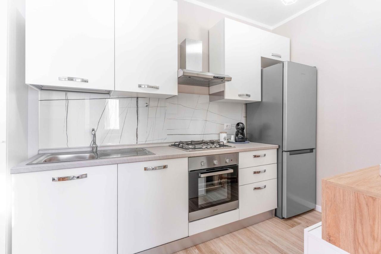 Bo13 -Crescenzago- Bright - Wifi - Elegant Apartment มิลาน ภายนอก รูปภาพ