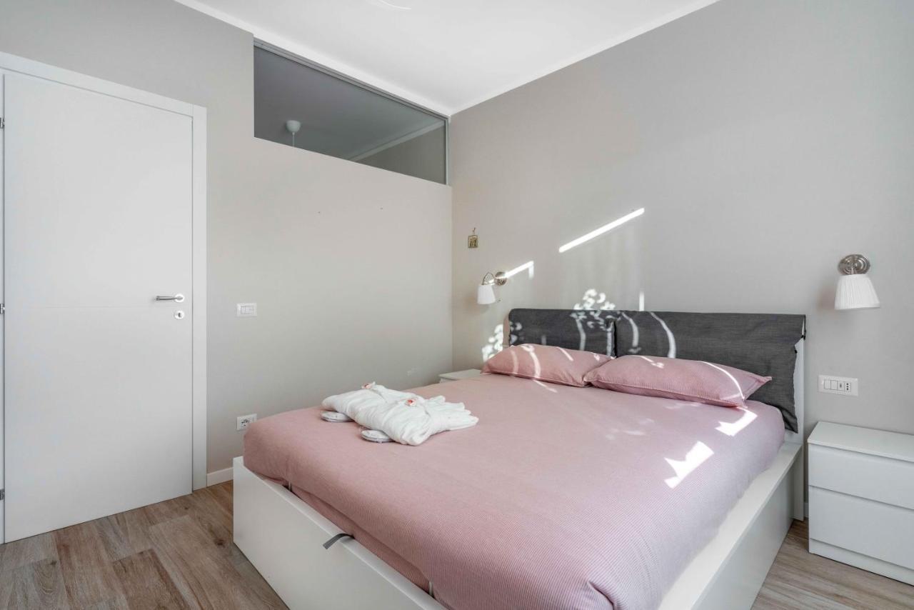 Bo13 -Crescenzago- Bright - Wifi - Elegant Apartment มิลาน ภายนอก รูปภาพ